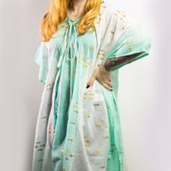 Nomad Sari On the Med Kollektion - Kaftan - Weiß & Türkis & Gold Fisch Design