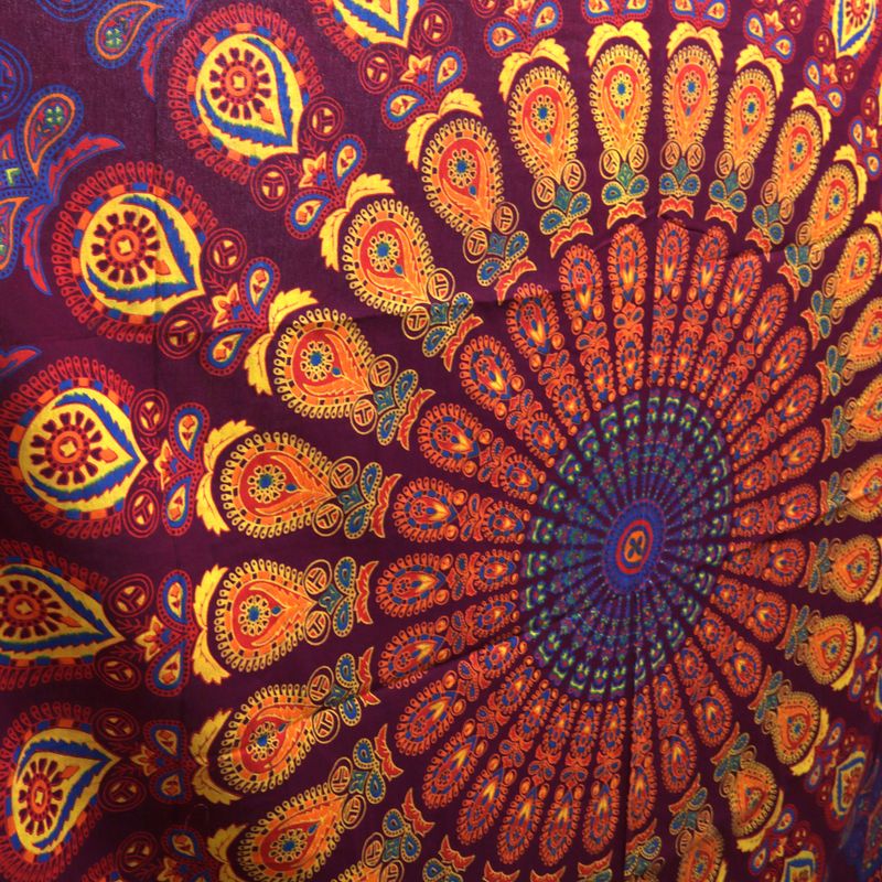 Doppelte Tagesdecke aus Baumwolle + Wandbehang – Pfauen-Mandala – Kastanienbraun