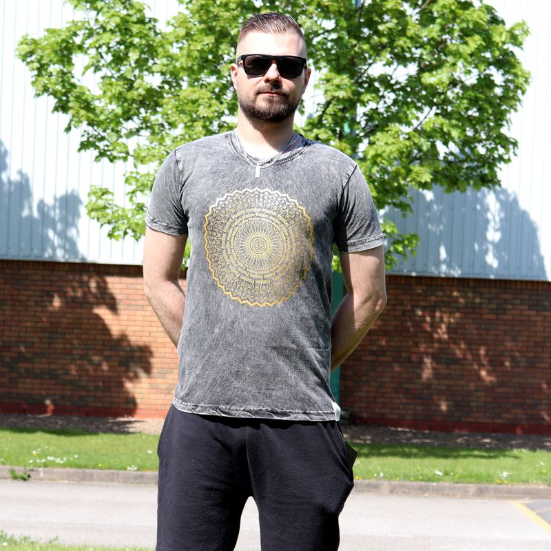 Kleines Stone Washed T-Shirt - Mandala - Dunkelgrau