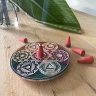 Räucherstäbchenhalter aus Speckstein, 10 cm, Sieben Chakra