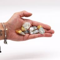 Edelsteinanhänger aus indischer Jade, vergoldet und versilbert (6 sortiert)