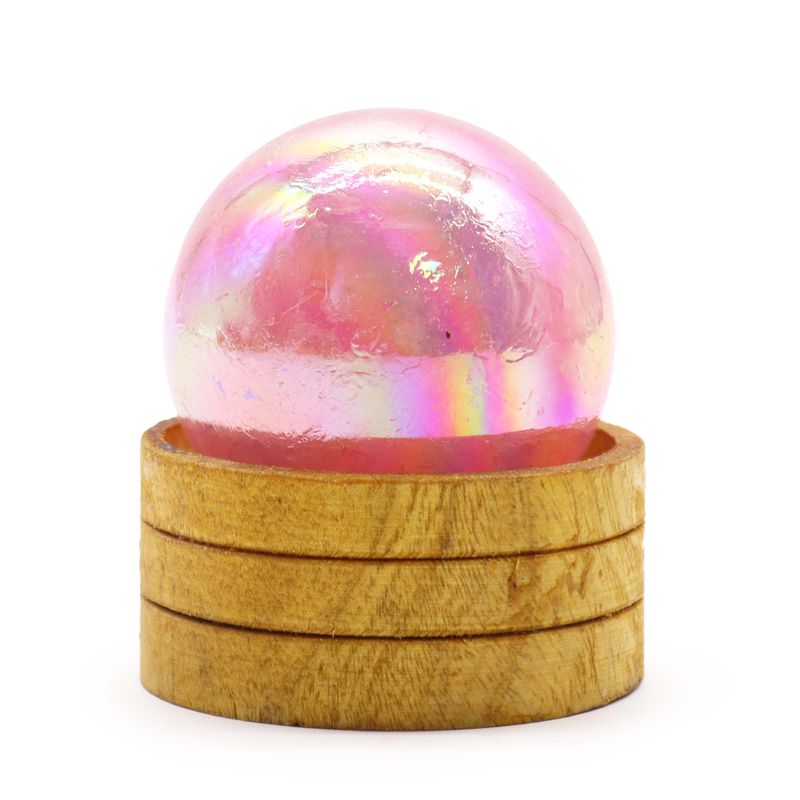 Edelstein-Kristallkugel 50 mm – Rosenquarz-Titan-Aura mit Ständer