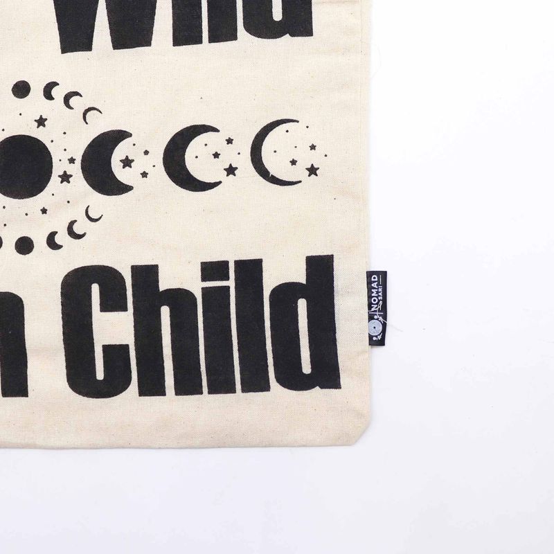 Ikonische Basic-Tragetasche – Stay Wild, Moon Child – (40 x 36 cm) – Natur 4 oz