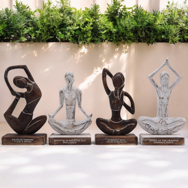 Yoga-Statuen aus Holz