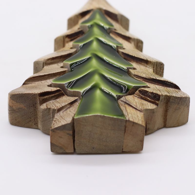 Lost in the Forrest – Kleine Holzdekoration „Baum im Baum“ – 15 x 10 cm
