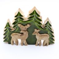 Lost in the Forest – Zwei Hirsche im Wald, 3D-Holzdekoration – 18 x 23 cm