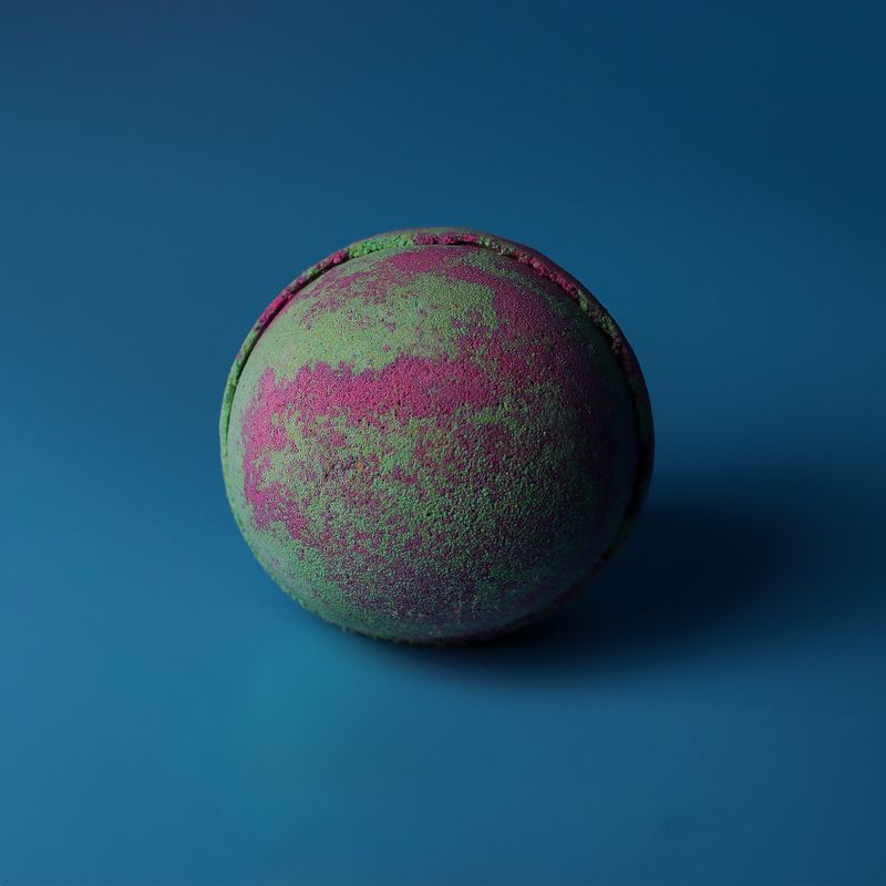 Fruchtige Rhabarber-Badebombe 180g