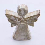 Engel aus Mangoholz – Weiß getüncht mit ausgeschnittenem Stern – 18 cm