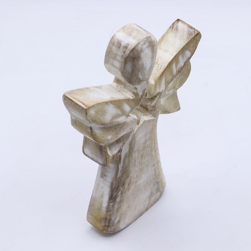 Engel aus Mangoholz – Weiß getüncht mit ausgeschnittenem Stern – 18 cm