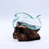 Gewellte Schale aus geschmolzenem Glas auf Holz, 18 cm
