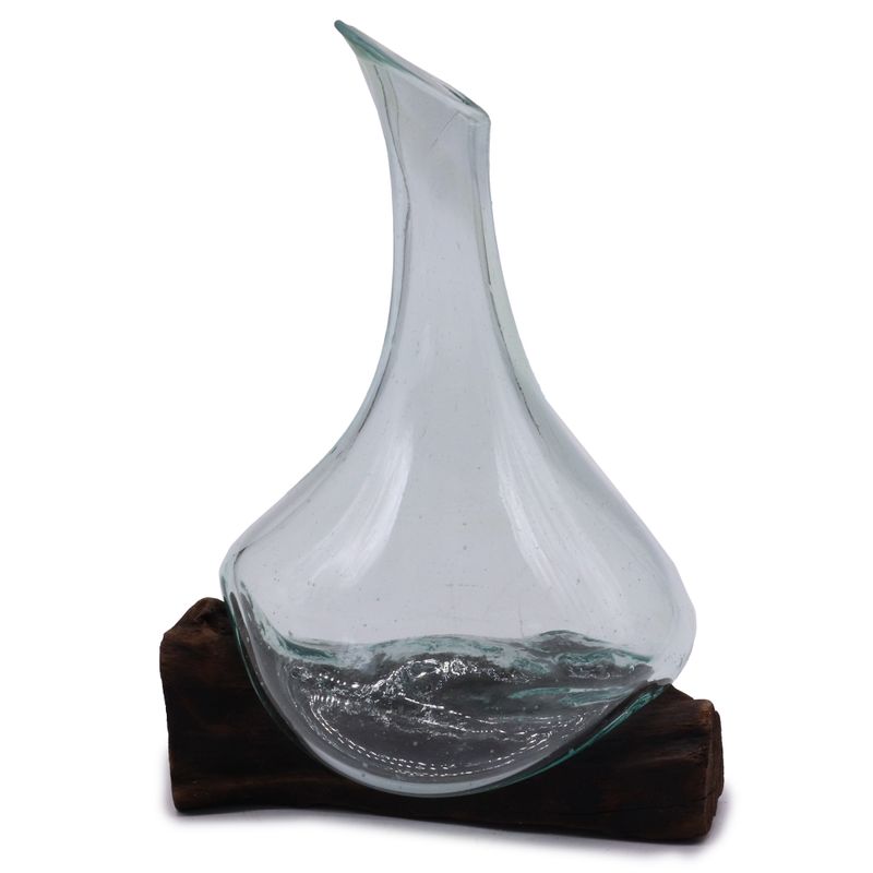 Mini-Karaffe aus geschmolzenem Glas auf Holz, 20 cm