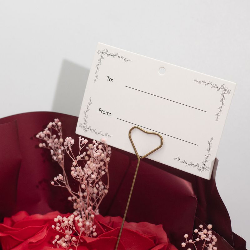 Großer Strauß roter Rosen – Liebe ist ewig – Geschenkkarte