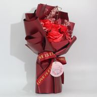 Großer Strauß roter Rosen – Liebe ist ewig – Geschenkkarte