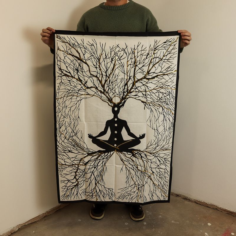 Wandbild aus Baumwolle (70 x 110 cm) – Chakra-Erdverbindung