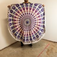 Kleines Mandala-Rundstickerei aus Baumwolle (130 cm) – Pfauenviolett