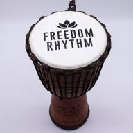 Große Pro-Djembe-Trommel - Freiheitsrhythmus (hoch) - 50 cm (Durchmesser 22 cm)