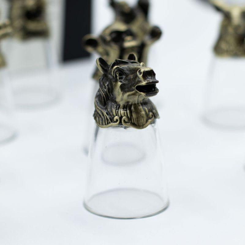 Bottom Up Schnapsgläser (25 ml) – Chinesische Tierkreiszeichen – Antikbronze