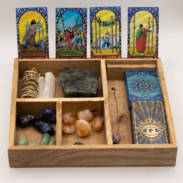 Kartenboxen mit Kartenhaltern