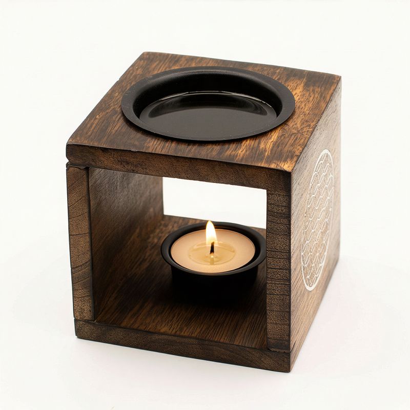 Quadratischer Ölbrenner aus Mangoholz – Blume des Lebens
