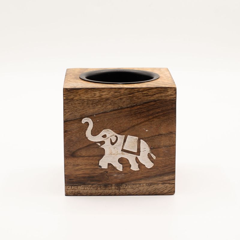 Quadratischer Ölbrenner aus Mangoholz – Elefant