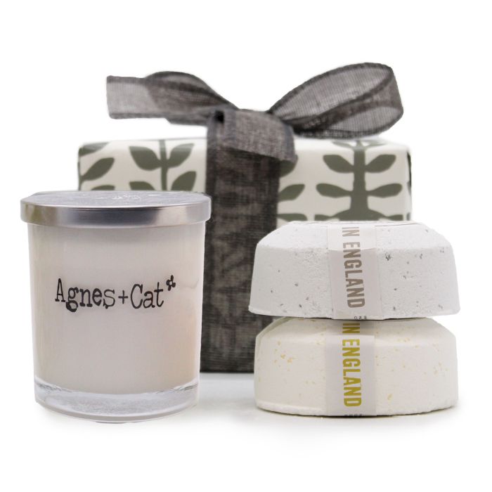 Geschenkbox – Velvety Moon (Kerze) + Windermere & Citrus (Badebombe)