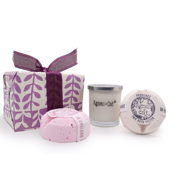 Geschenkbox – Mondstein (Kerze) + Provence & Tee und Rosen (Badebombe)