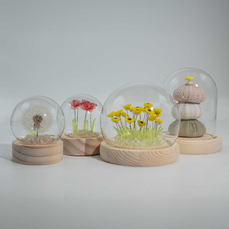 Floral Glow Gartenkuppel – 20 mehrfarbige Tulpen – LED-USB