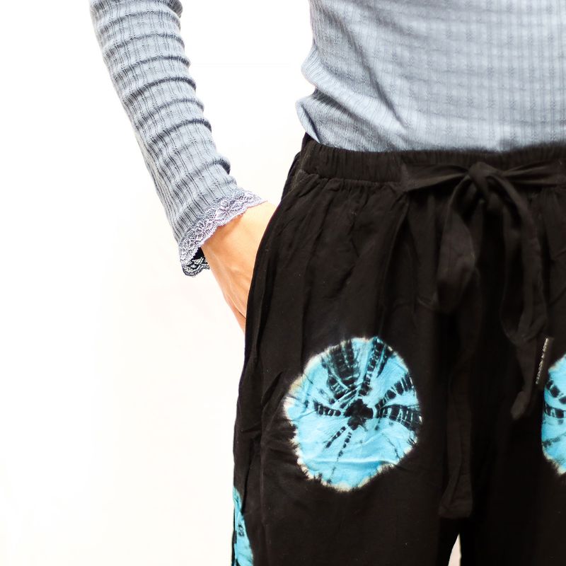 Japanische Loungehose – Größe L – Schwarz, Blau