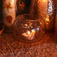 Natürliches florales Glas - Schalen-Kerzenhalter - Gänseblümchen - (8x10cm)