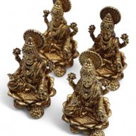 Miniaturgötter aus Messing – Lakshmi (52 g) – 49 mm