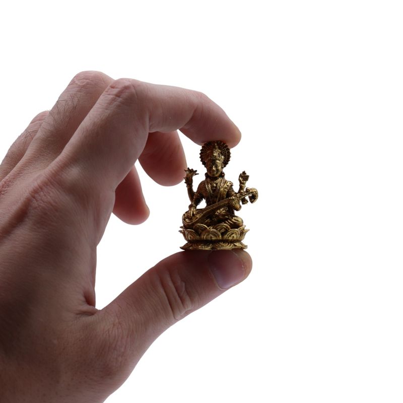 Miniaturgötter aus Messing – Saraswati (22 g) – 34 mm