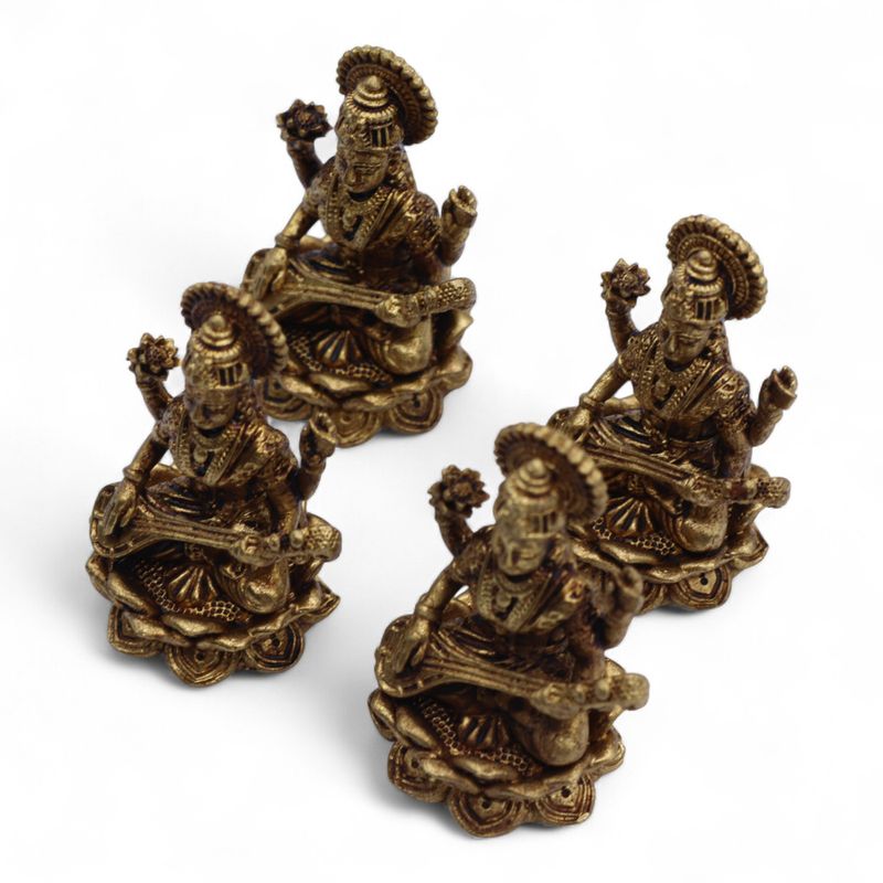 Miniatur-Götterfiguren aus Messing – Saraswati (52 g) – 49 mm