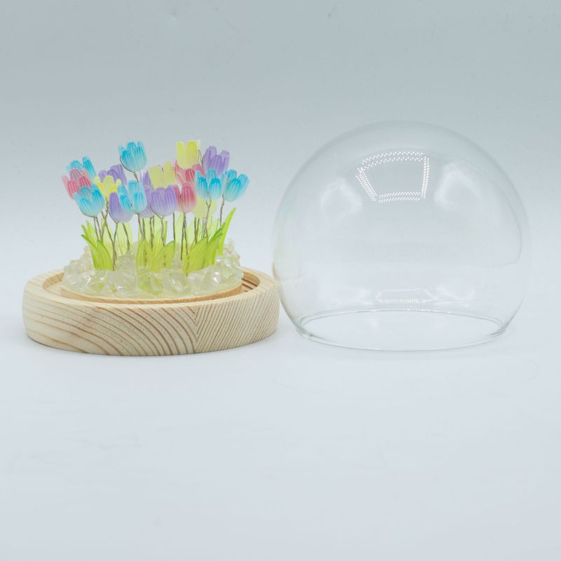 Floral Glow Gartenkuppel – 20 mehrfarbige Tulpen – LED-USB