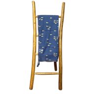 Nomad Sari On the Med Kollektion - Pario -Seeblaues und goldenes Fisch-Design