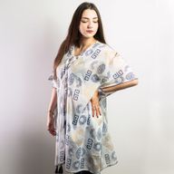 Nomad Sari On the Med Kollektion - Kaftan - Griechisches Motiv in Gold und Blau – handbemalt