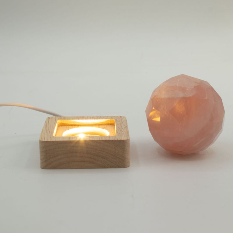 6 cm quadratischer USB-LED-Ständer aus Holz – Kalt-/Warm-/Tageslicht