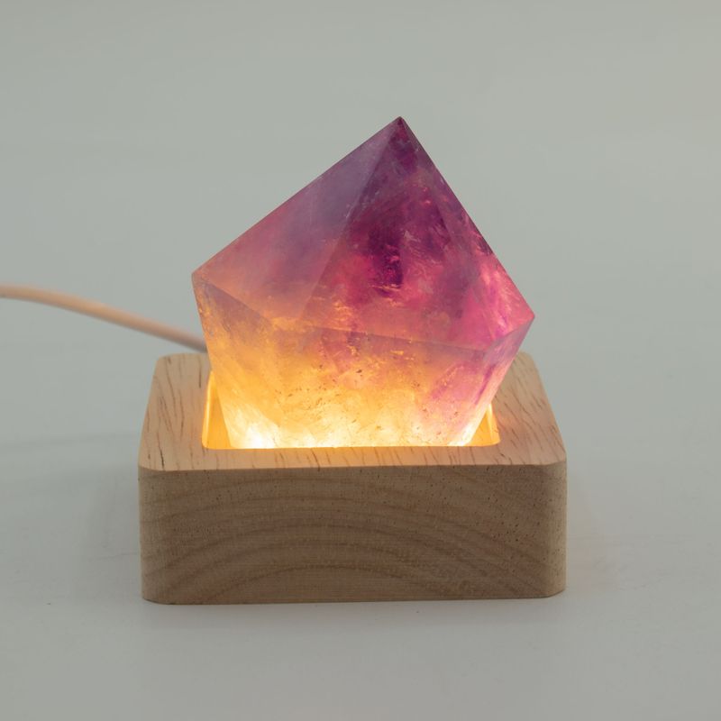 6 cm quadratischer USB-LED-Ständer aus Holz – Kalt-/Warm-/Tageslicht