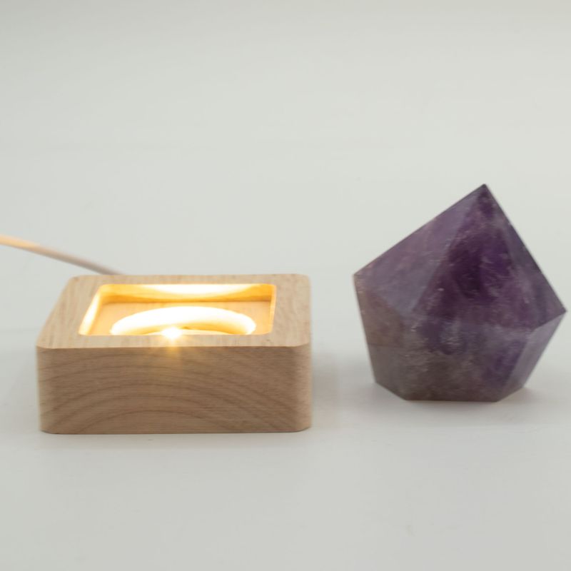 6 cm quadratischer USB-LED-Ständer aus Holz – Kalt-/Warm-/Tageslicht