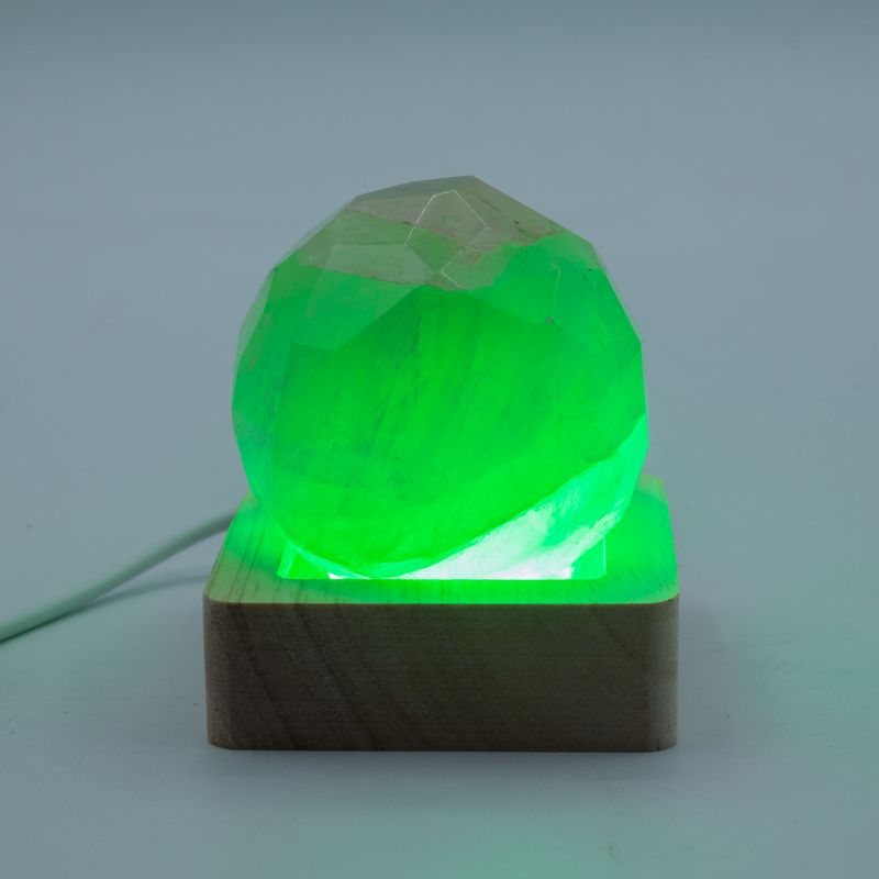 6 cm quadratischer USB-LED-Ständer aus Holz – Mehrfarbig