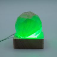6 cm quadratischer USB-LED-Ständer aus Holz – Mehrfarbig