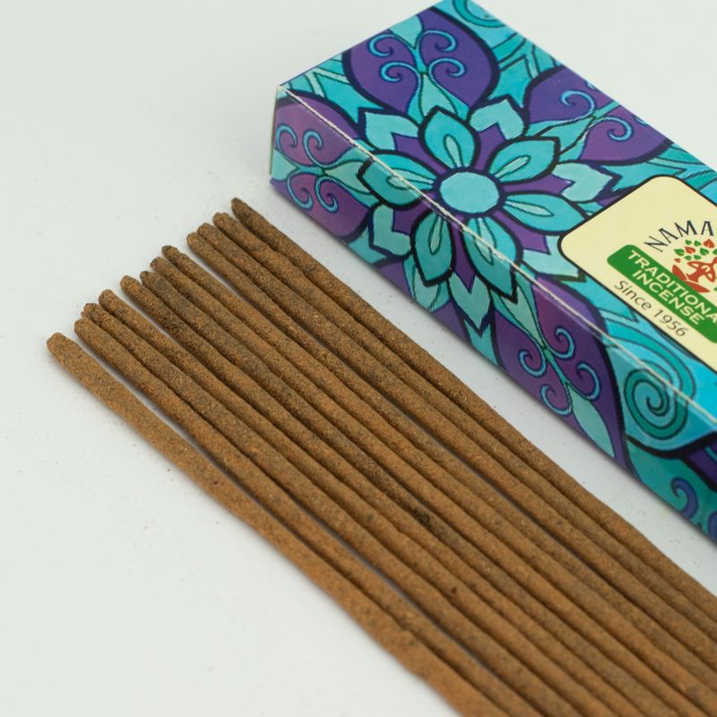 Namaste Mandala Masala Räucherstäbchen – Copal White