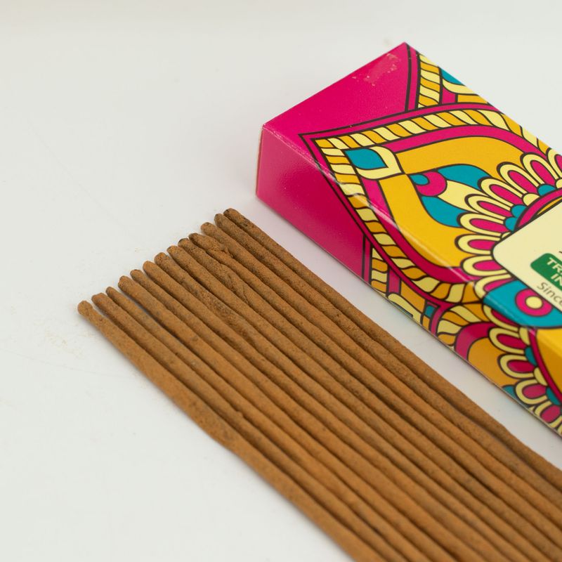 Namaste Mandala Masala Räucherstäbchen – Sandale mit Zimt