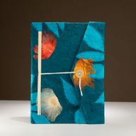 Großes Lokta Notizbuch mit floralem Muster (21 x 15 cm) – 45 Blatt – inkl. Lesezeichen – Mitternachtsblau
