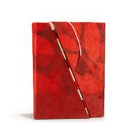 Mittelgroßes Lokta Notizbuch mit kräftigem Blumenmuster und Bambusverschluss (15 x 12 cm) – 45 Blatt – Rubinrot