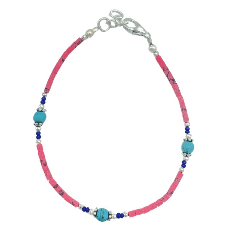 Nepalesisches Armband mit extrafeinen Edelsteinen – rosa Korallen und türkisfarbene Perlen