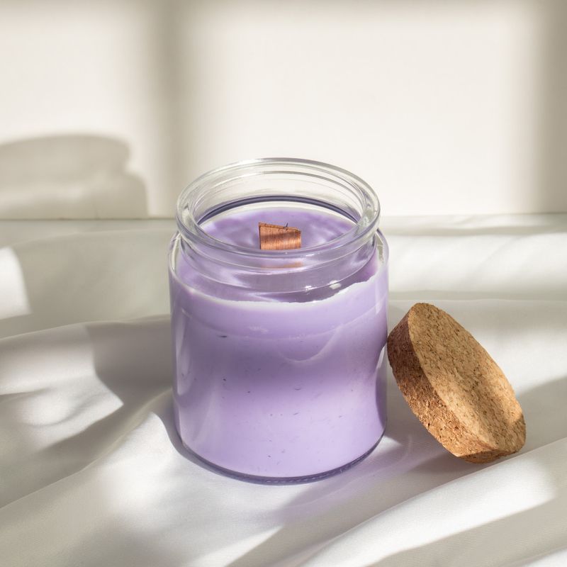 Woodwick-Sojawachskerze ohne Etikett - Wilder Lavendel