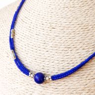 Nepalesische extra feine zweireihige Halskette - Anhänger aus blauem Onyx und Lapis