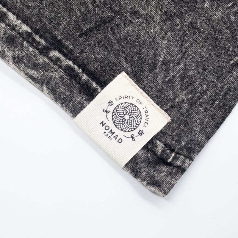 Nomad Sari Stonewashed Baumwoll-T-Shirt - Lebenskompass - Anthrazit - Klein