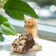 Handgefertigte Parasiten-Holzkunst-Schnitzerei - Eulenbeobachtung