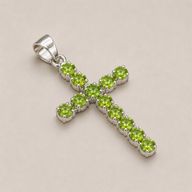 Indische Andachtsanhänger - Versilbert (45 cm Kette) - Peridot-Kreuz